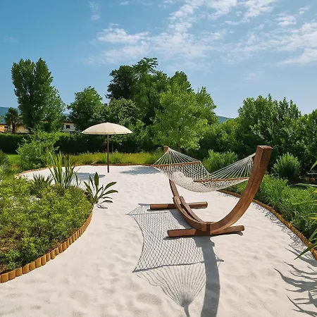 Dei Marmi, Pool & Garden *