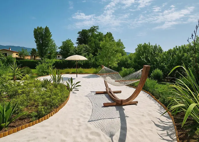 Dei Marmi, Pool & Garden *