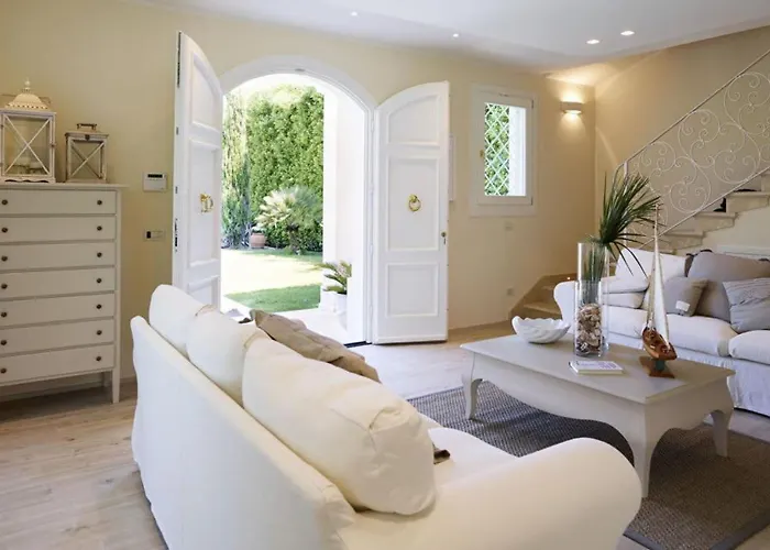 Dei Marmi, Pool & Garden וילה *